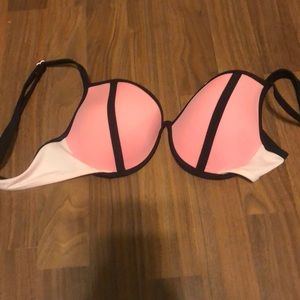 34 C victoria’s secret top